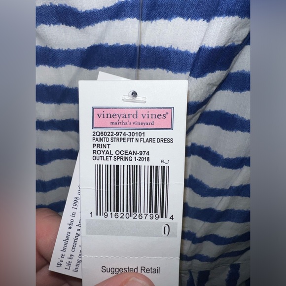 NWT Vineyard Vines Fit and Flare Dress_ Size 0 - Picture 3 of 5